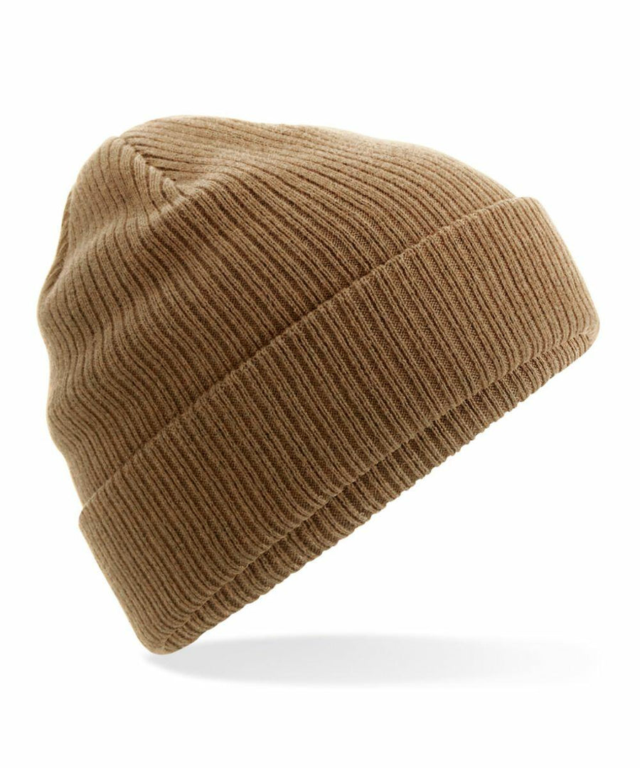 A Beechfield BC050 brown knitted beanie with a folded brim, displayed against a white background.