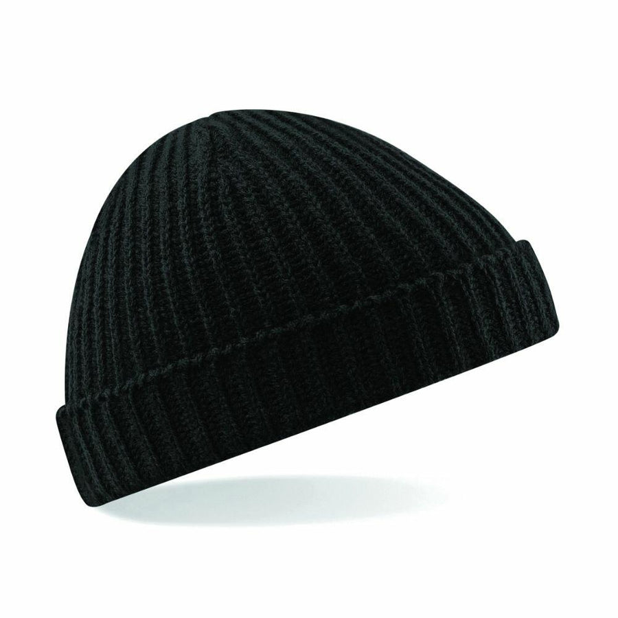Beechfield's BC460, a black ribbed knit beanie featuring a folded brim, is showcased against a white background.
