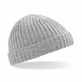 The BC460 Beechfield beanie features a gray knitted design with a ribbed pattern and a folded brim.