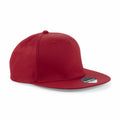 The Beechfield BC610, a plain red snapback baseball cap with a flat brim, is displayed against a white background.