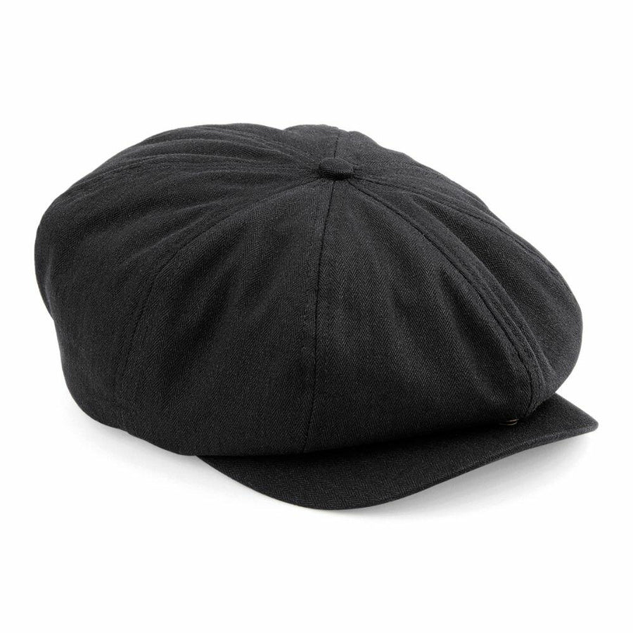 A Beechfield BC624 black flat cap, featuring a round crown and short brim, is displayed against a white background.