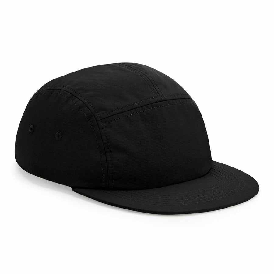 Beechfield BC659 black five-panel cap with a flat brim, displayed in a side view.