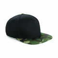 A black Beechfield BC691 baseball cap featuring a green camouflage-patterned brim.