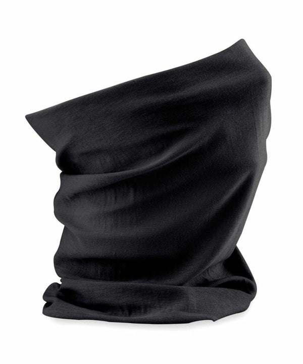 A black Beechfield BC915 made of smooth fabric is shown. It is standing upright with gentle folds and creases, suggesting a soft and flexible texture. The BC915 appears versatile, suitable for outdoor activities or general use.
