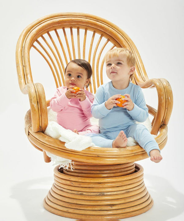 Two toddlers in pastel pajamas sit in a rattan chair, each holding a Babybugz BZ067. They are looking upward with neutral expressions.
