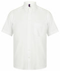 Henbury HB595: Short-sleeve white button-up shirt featuring a chest pocket, showcased against a minimalist background.