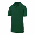 AWDis Just Cool JC40J short-sleeved polo shirt in green, featuring a collar and set against a white background.
