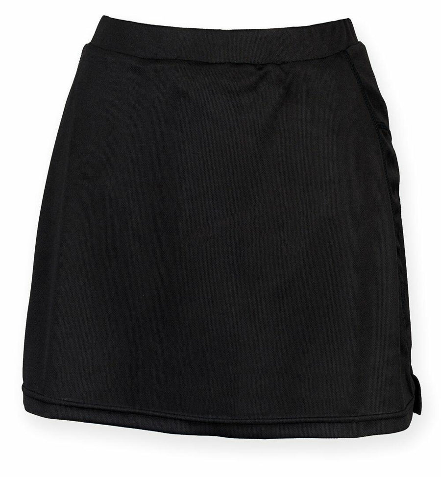 Finden & Hales LV833 is a plain black mini skirt featuring a simple design.