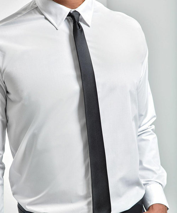 Close-up of a person wearing a white dress shirt paired with a black tie, against a light background. The shirt is the Premier PR793.