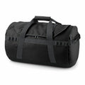 The Quadra QD525, a black duffel bag featuring two handles and a shoulder strap, is displayed on a white background.