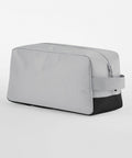 A gray rectangular toiletry bag with a black base and a matching gray handle on the side. The bag has a zipper closure on the top. This is the QS476 from Quadra.