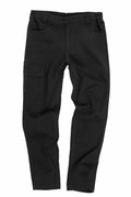 Result Workguard's R470M cargo pants, in black, feature a button and zipper closure and multiple pockets, including one on the side. These pants are displayed against a white background.