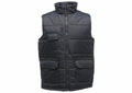 Introducing the RG074 by Regatta Hardwear: a dark puffer vest with a zippered front, complemented by two large front pockets and an additional chest pocket.
