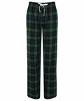 Skinnifit SK083 features green plaid pajama pants with a white drawstring, set against a white background.