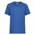 Introducing the Fruit of the Loom SS031: a plain blue t-shirt featuring short sleeves and a classic round neckline, displayed against a clean white background.