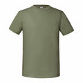 Displayed against a white background is the SS422 T-shirt by Fruit of the Loom, featuring a plain olive green color with short sleeves and a round neckline, embodying a simple and classic design.