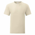 Fruit of the Loom's SS430 t-shirt is showcased on a white background, highlighting the front view with short sleeves and a classic round neckline.