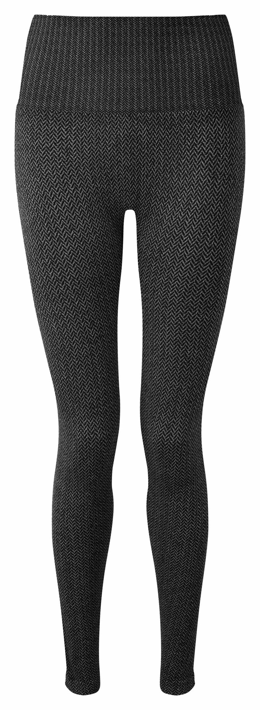 Tri-Dri’s TR219 leggings feature a black herringbone pattern against a white background.