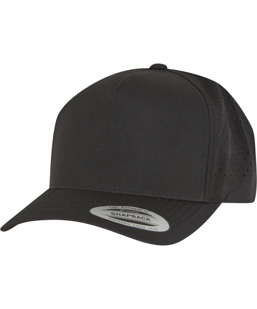 The Flexfit by Yupoong YP Classics 5-panel snapback (5389AP) is a plain black cap with a curved peak, side ventilation holes, and a white “SNAPBACK” sticker on the peak.